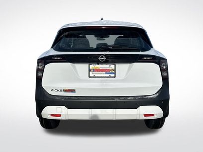 New 2026 Nissan Kicks S