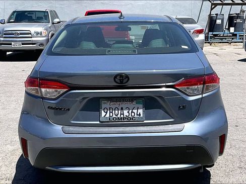 Used 2022 Toyota Corolla LE w/ Carpet Mat Package (TMS) FWD image 5