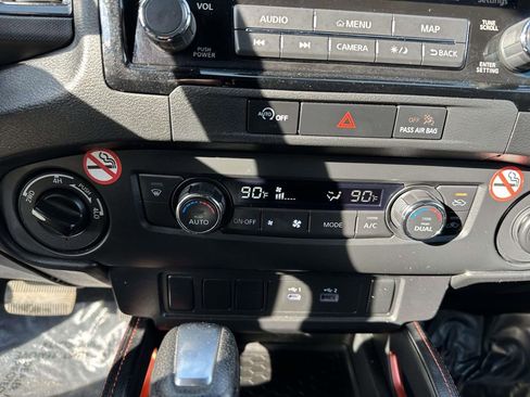 Used 2024 Nissan Frontier PRO-4X image 31