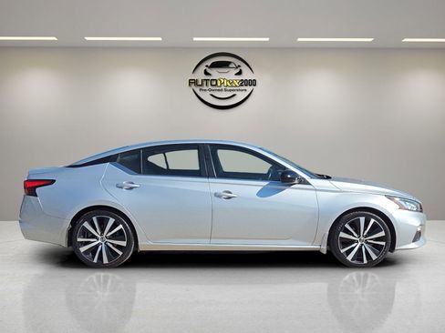 Used 2020 Nissan Altima 2.5 SR image 8