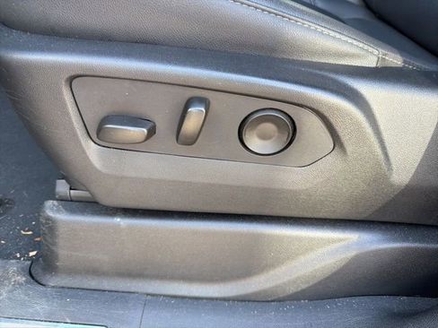 Used 2025 Chevrolet Tahoe LT image 20