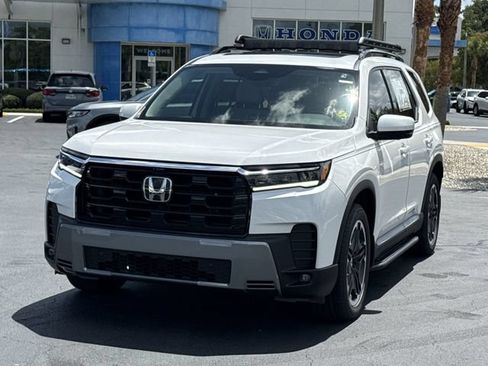 New 2026 Honda Pilot Touring image 12