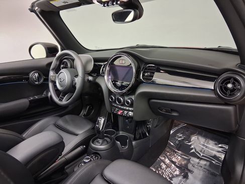 Certified 2023 MINI Cooper S FWD image 32