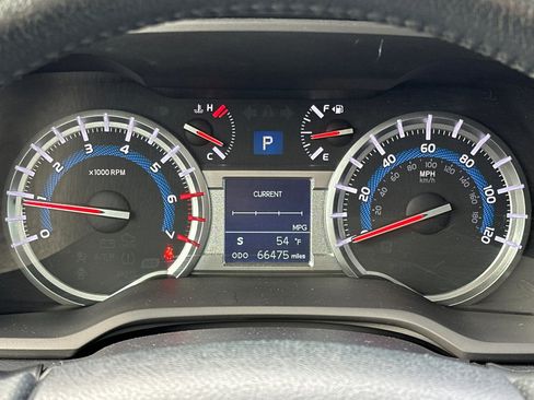 Used 2019 Toyota 4Runner TRD Off-Road Premium AWD/4WD image 23