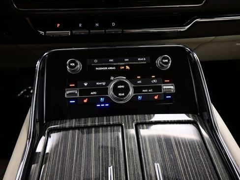 Used 2023 Lincoln Navigator L Black Label AWD/4WD image 22