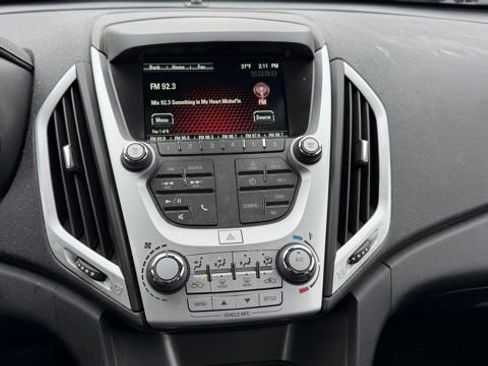 Used 2017 GMC Terrain SLE image 17