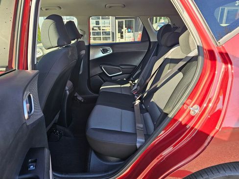 Used 2024 Kia Soul LX w/ Option Group 015 image 13