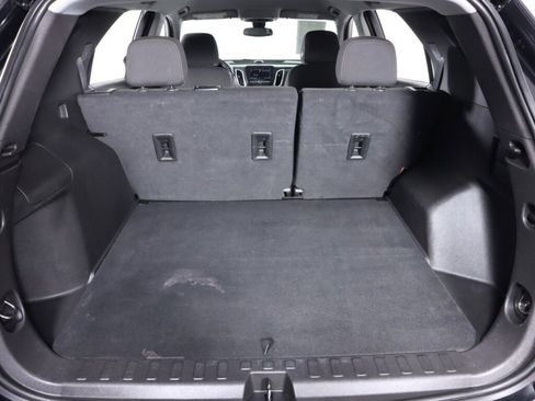 Used 2023 Chevrolet Equinox LT FWD image 33