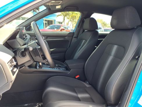 Used 2024 Honda Civic Sport image 4