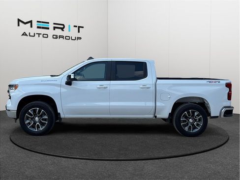 Used 2023 Chevrolet Silverado 1500 LT AWD/4WD image 5