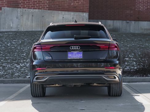 Used 2023 Audi Q8 Premium w/ Convenience Package image 29