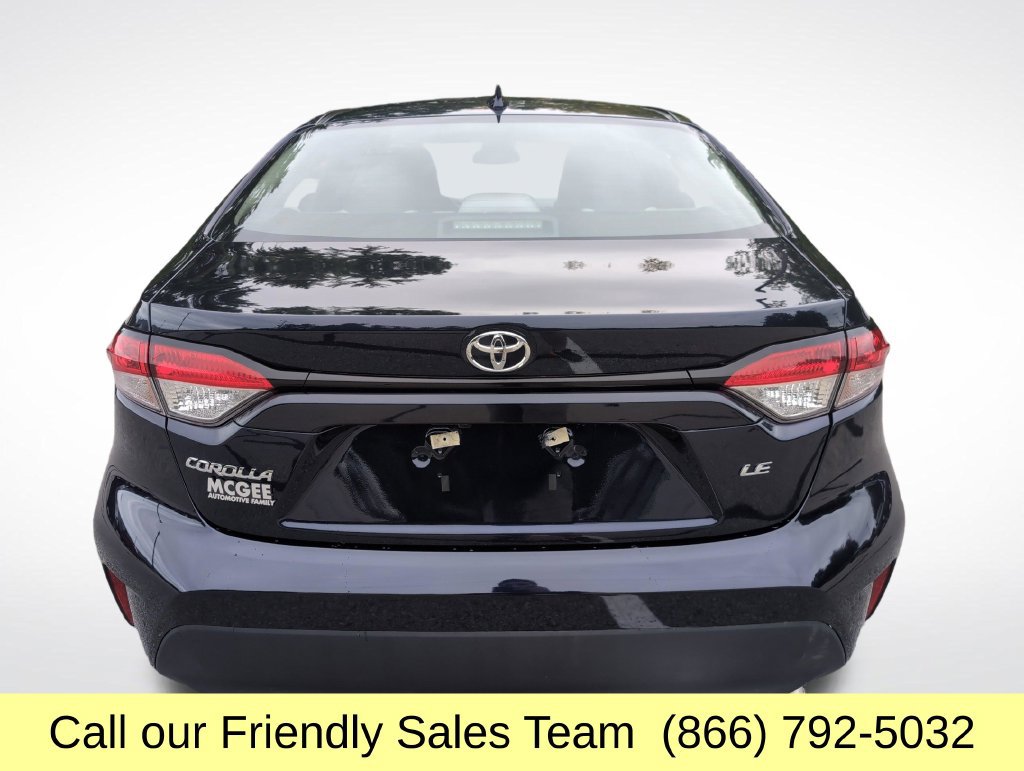 Used 2025 Toyota Corolla LE FWD image 5