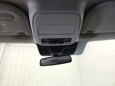 Used 2025 Ford Expedition Active AWD/4WD image 28
