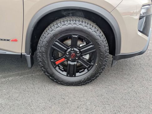 Used 2025 Nissan Rogue Rock Creek image 21