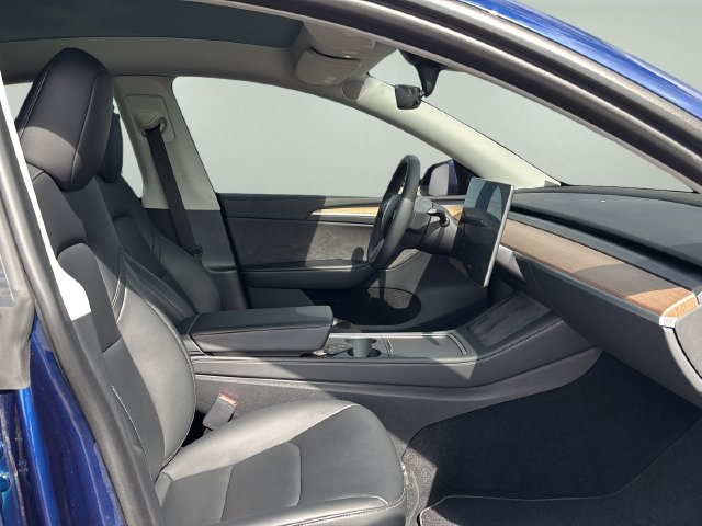 Used 2023 Tesla Model Y Long Range AWD/4WD image 10