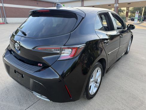 Used 2021 Toyota Corolla SE w/ Carpet Mat Package (TMS) FWD image 7