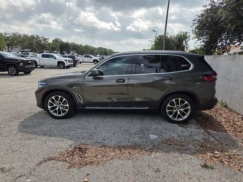 Used 2023 BMW X5 xDrive45e AWD/4WD image 4