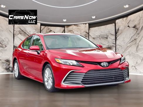 Used 2023 Toyota Camry LE w/ Convenience Package FWD image 1