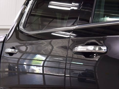 Used 2024 GMC Sierra 1500 Denali AWD/4WD image 19