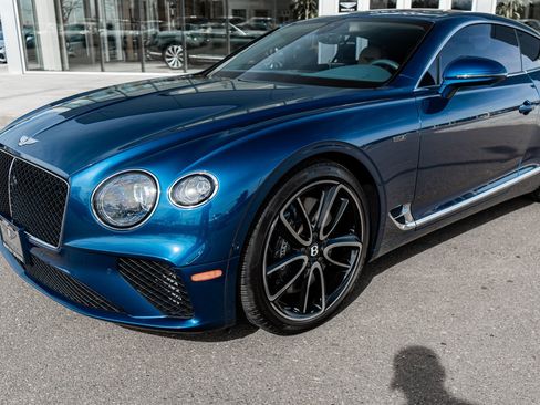 Used 2024 Bentley Continental GT image 21