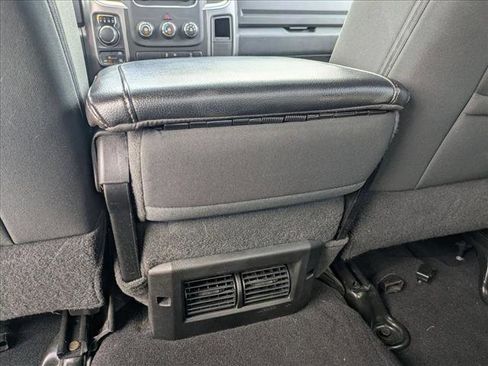 Used 2024 RAM 1500 Warlock AWD/4WD image 16