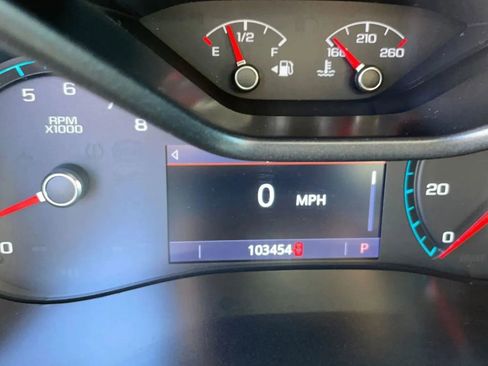 Used 2019 Chevrolet Colorado LT w/ LT Convenience Package RWD image 9