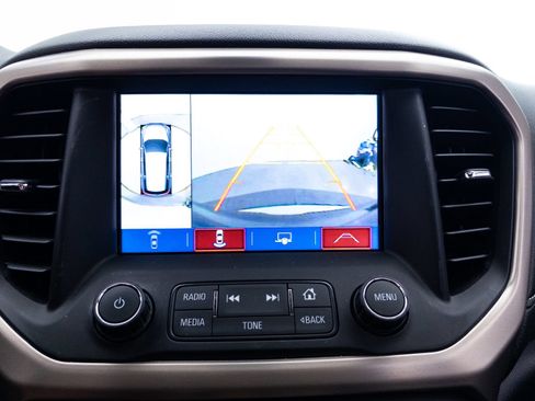Used 2017 GMC Acadia Denali w/ Technology Package AWD/4WD image 9
