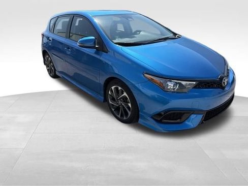 Used 2017 Toyota Corolla iM w/ All-Weather Mat Package FWD image 1
