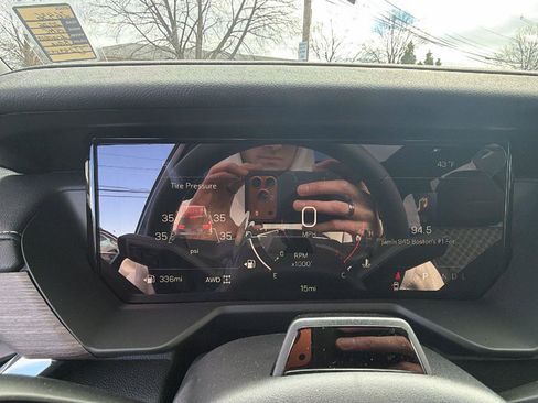 New 2026 GMC Acadia Denali w/ Super Cruise Package image 26