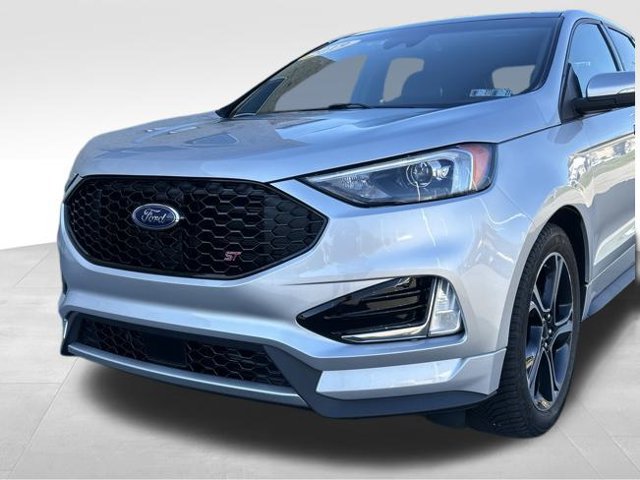 Used 2019 Ford Edge ST w/ Convenience Package AWD/4WD image 9
