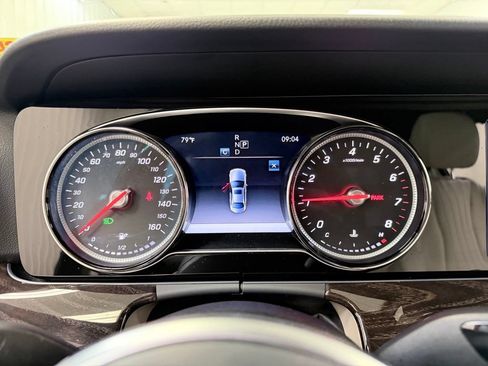 Used 2019 Mercedes-Benz E 300 image 47