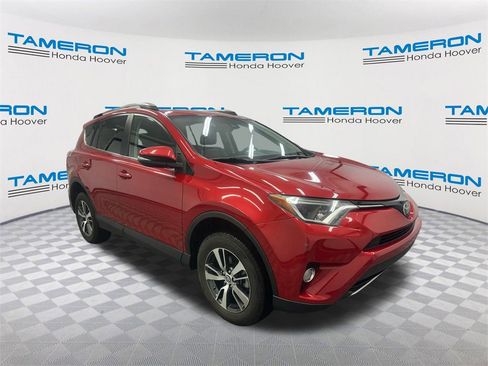 Used 2017 Toyota RAV4 XLE image 7