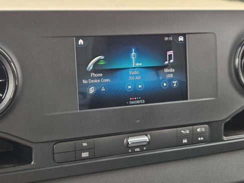 Used 2023 Mercedes-Benz Sprinter 3500 image 23