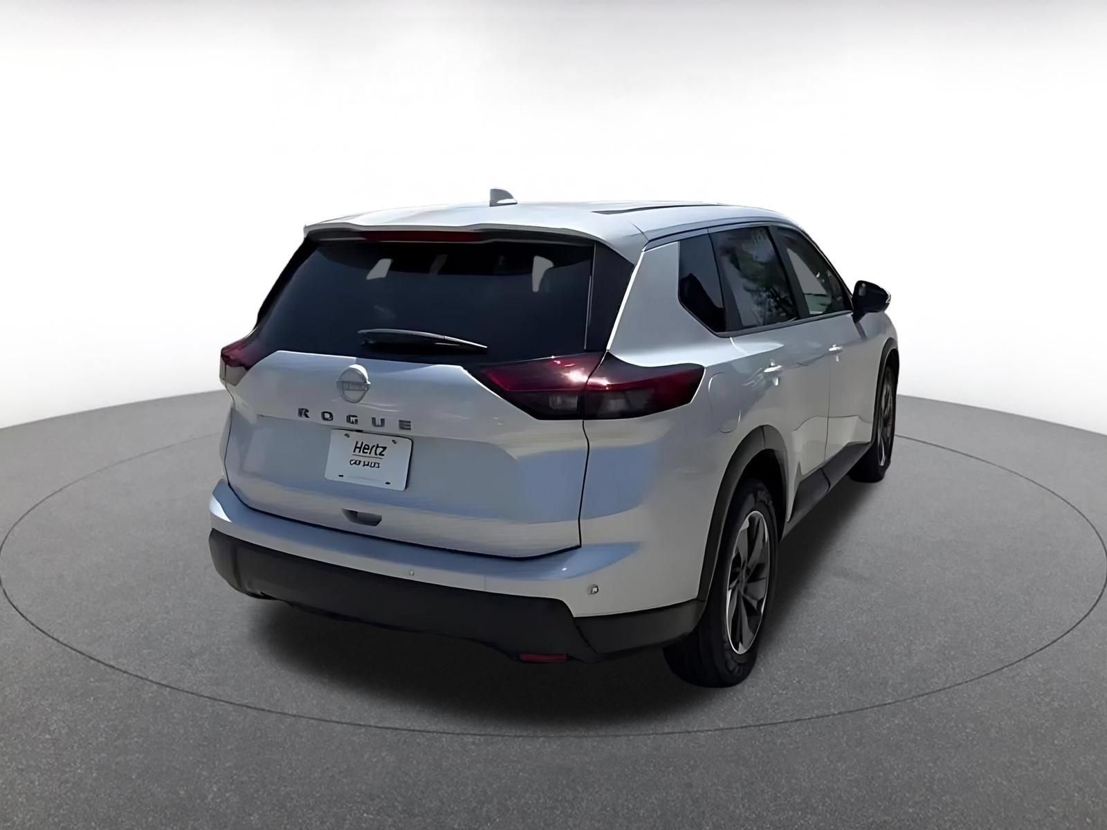 Used 2025 Nissan Rogue SV FWD image 13