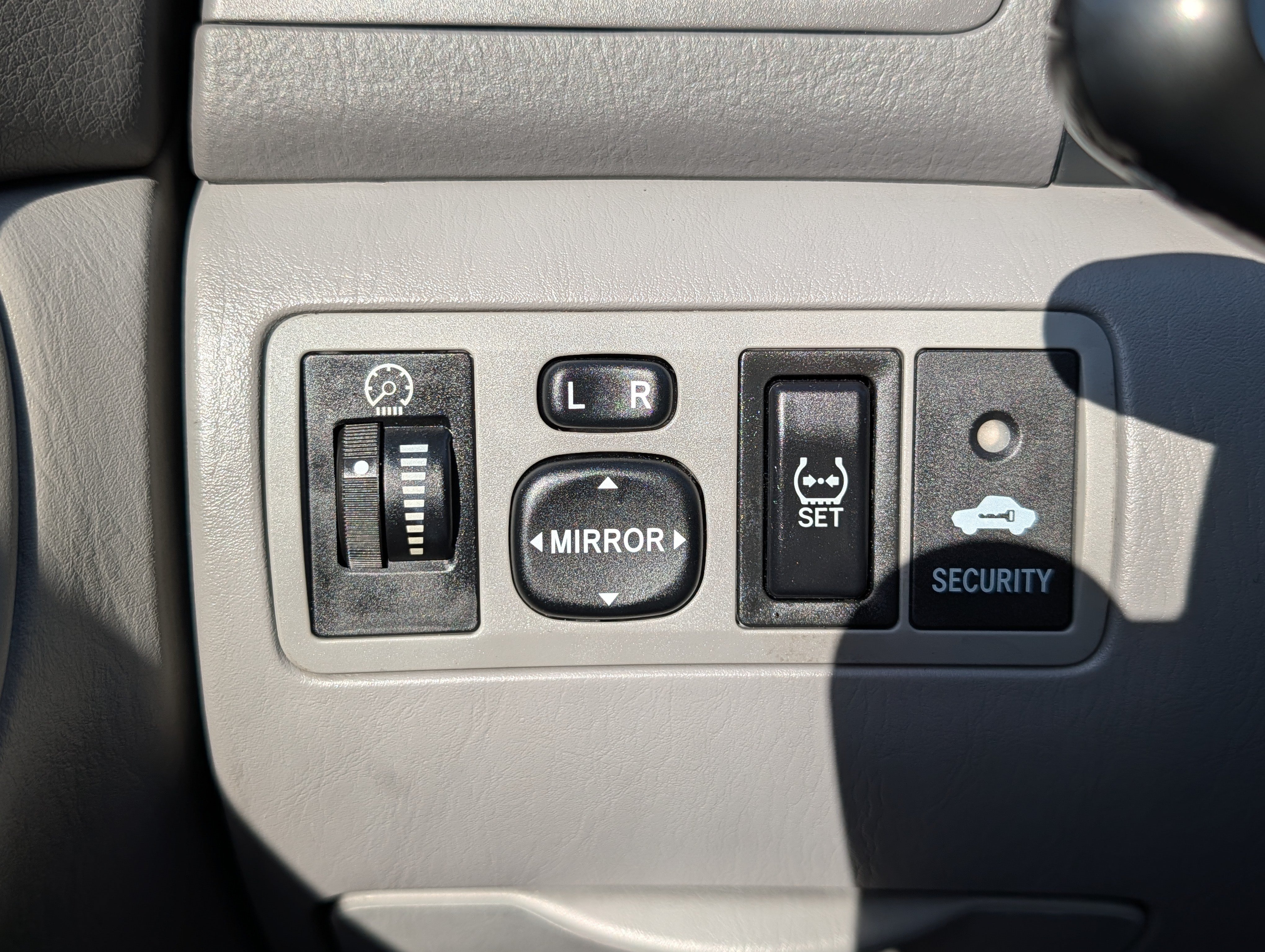 Used 2008 Toyota Corolla LE w/ Audio Value Pkg FWD image 26