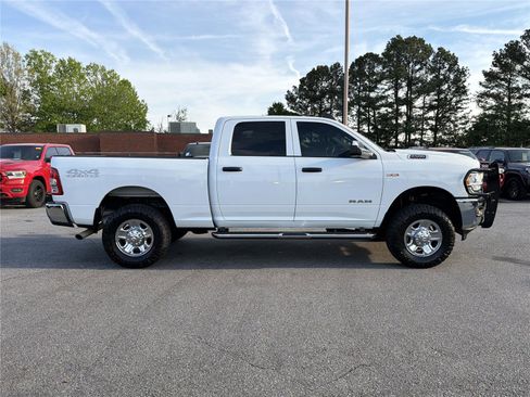 Used 2022 RAM 2500 Tradesman w/ Chrome Appearance Group AWD/4WD image 4