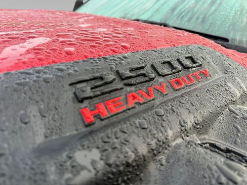 New 2026 RAM 2500 Laramie w/ Night Edition AWD/4WD image 9