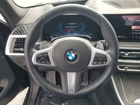 Used 2025 BMW X5 xDrive40i w/ M Sport Package image 22