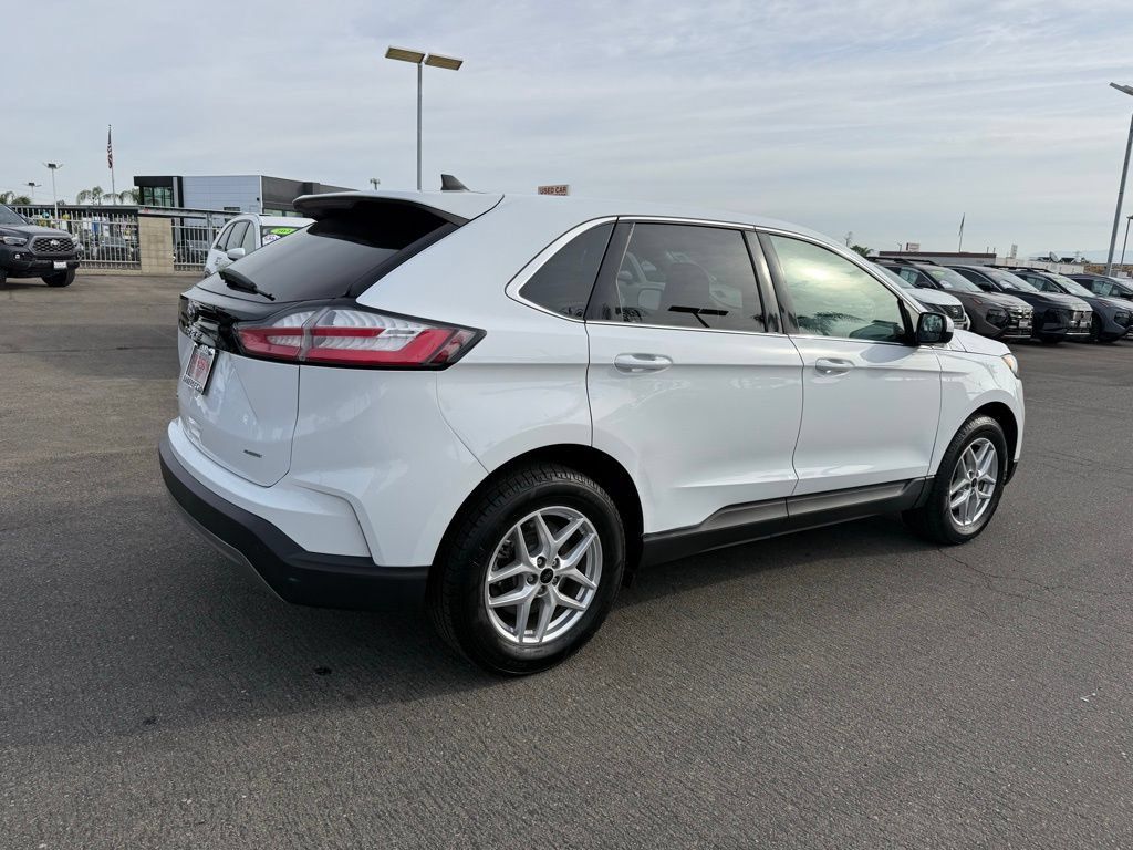 Used 2024 Ford Edge SEL AWD/4WD image 6