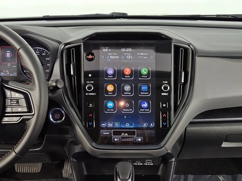 Certified 2025 Subaru Crosstrek 2.5i Limited w/ Crosstrek Mirror Package image 29