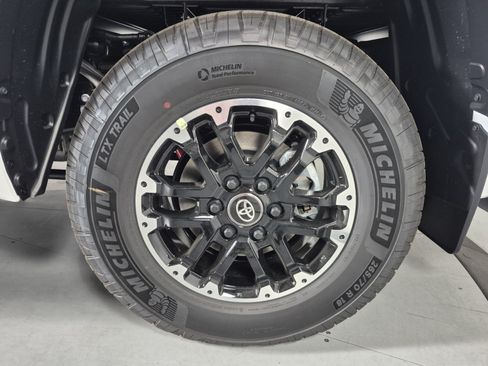 New 2026 Toyota Tundra SR5 AWD/4WD image 11