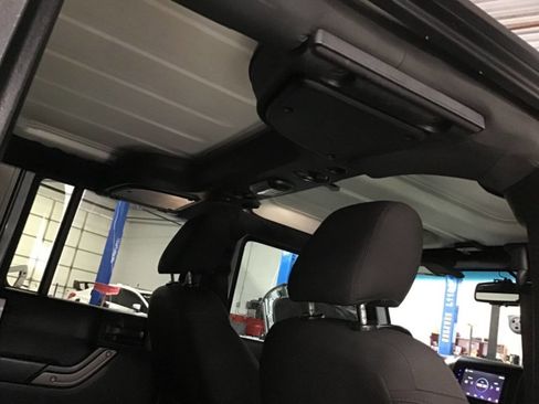 Used 2015 Jeep Wrangler Unlimited Sport w/ Quick Order Package 24S image 23