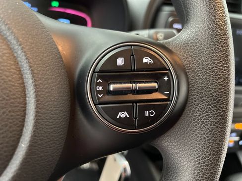 Used 2024 Kia Soul LX w/ Option Group 015 FWD image 46