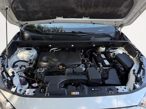 Used 2024 Toyota RAV4 XLE Premium FWD image 32