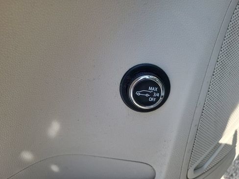 Used 2021 Buick Envision Essence AWD/4WD image 23