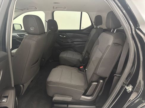 Used 2019 Chevrolet Traverse LT FWD image 24