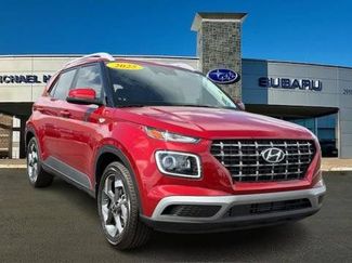 Used 2025 Hyundai Venue Limited FWD 360° Tour