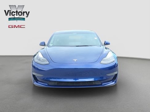 Used 2022 Tesla Model 3 Long Range AWD/4WD image 2