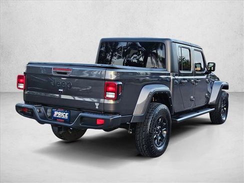 Used 2022 Jeep Gladiator Sport AWD/4WD image 5