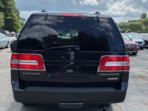 Used 2013 Lincoln Navigator 4WD image 4